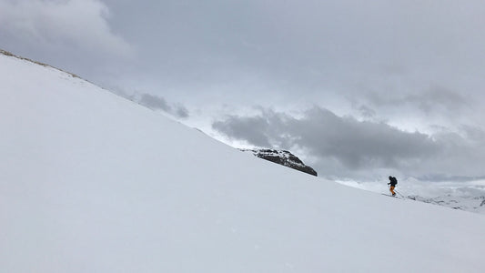 Top Tips for Backcountry Skiing with Tailwind